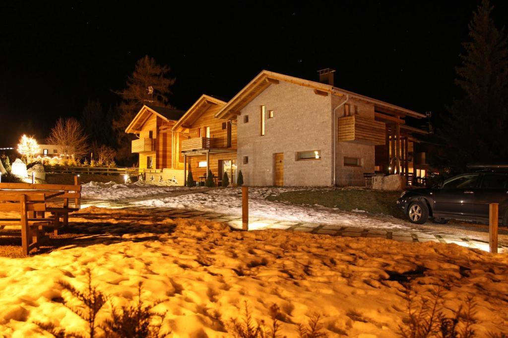 Baita Aurora Aparthotel Предацо Екстериор снимка